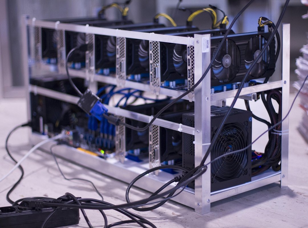 Real-World Examples of Hedging in Bitcoin Mining